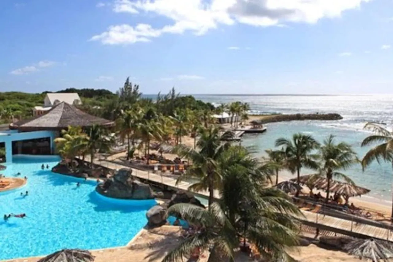 Studio Cosy A Saint Francois 25 M² Avec Piscine Partagee Apartment
