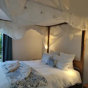 Majesty Palm Hotel